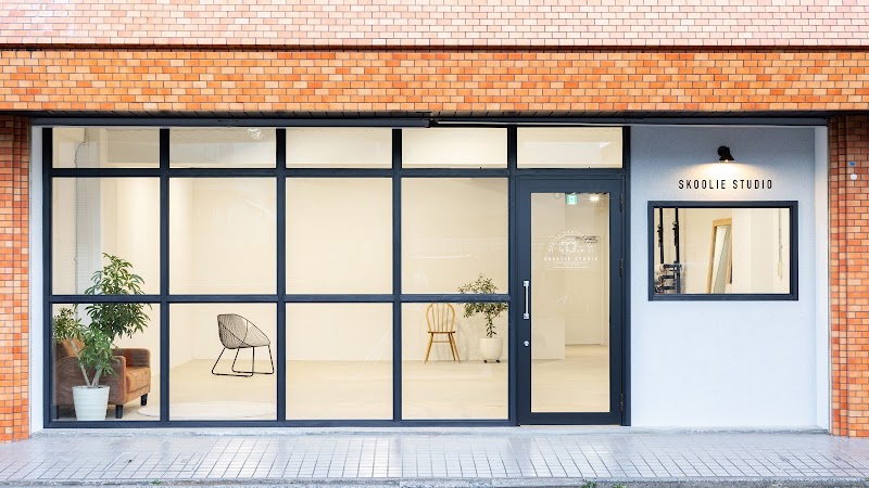 SKOOLIE STUDIO