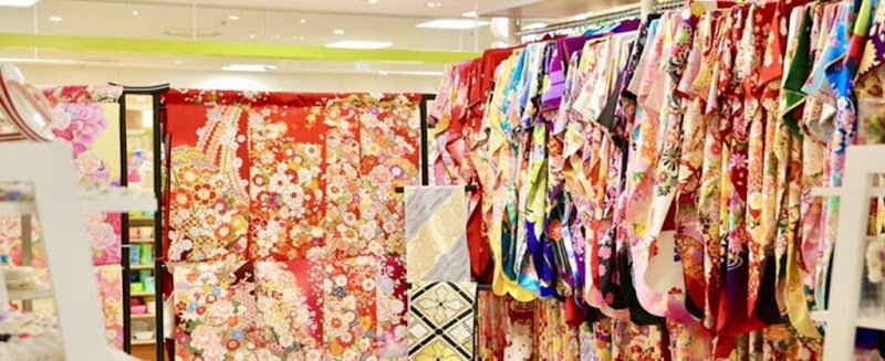 FURISODE LAB ガーデンシティ厚木店