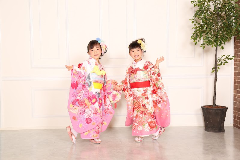 (有)さわだ貸衣裳店 ブライダルアビエ